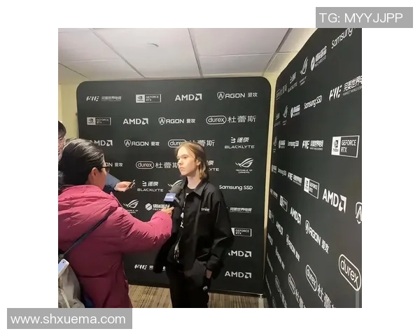 深度探讨陈静在CSGO世界中的成长与挑战之路 深度探讨陈静在CSGO世界中的成长与挑战之路